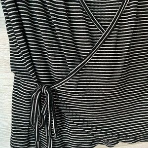 Black/White striped Top